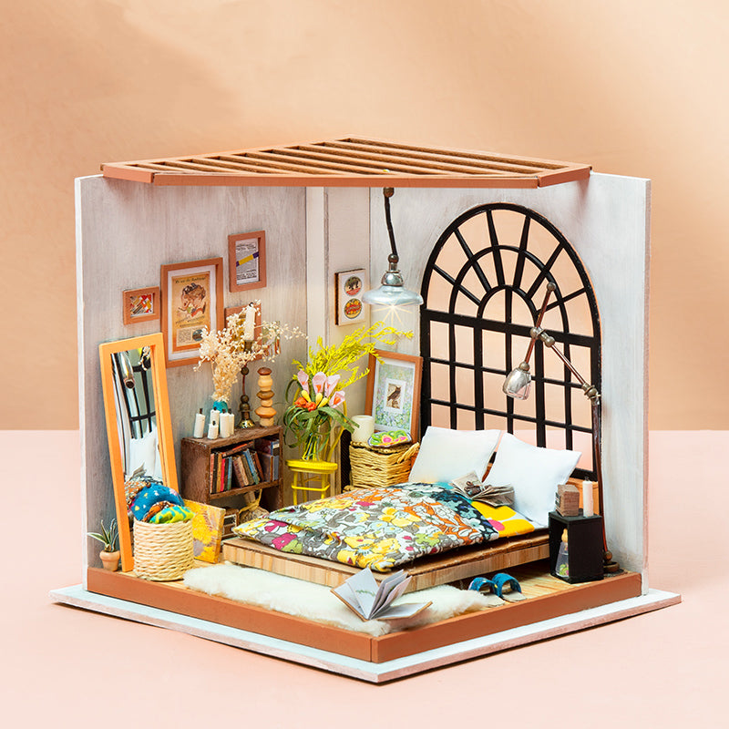 DIY Wooden Miniature Dollhouses